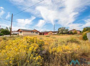 S Cliff Dr, Gallup, NM 87301