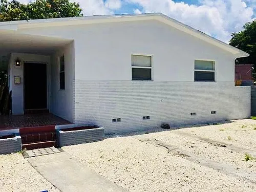 946 NW 51st St Photo 1