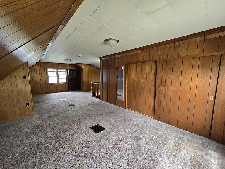 1812 Logan Ave — Photo 21