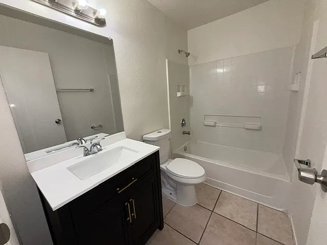 6540 Pleasant Plains Way — Photo 12
