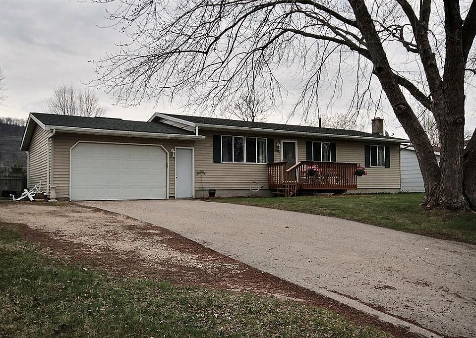 1713 Holley St, Holmen, WI 54636 Zillow
