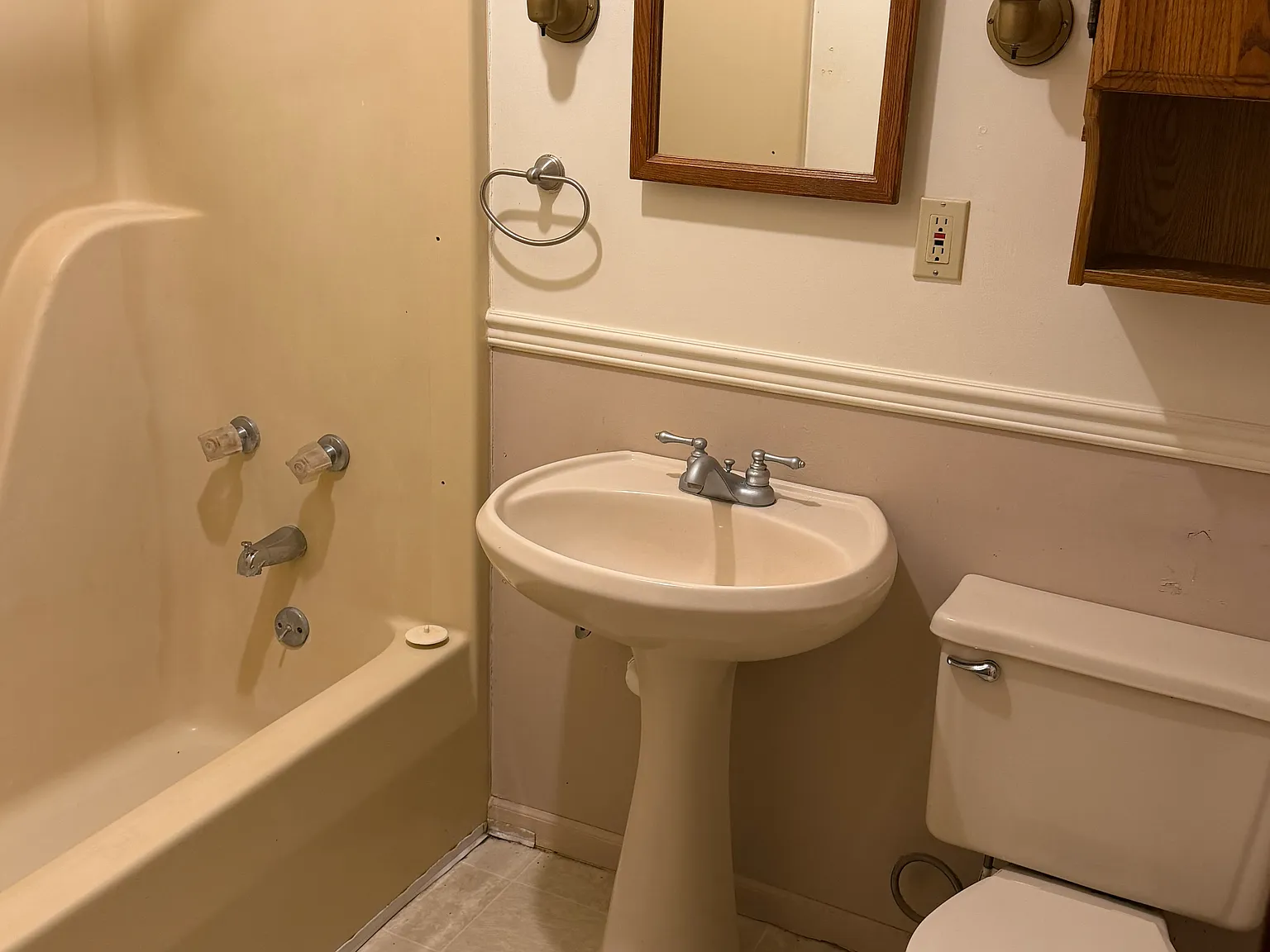2 bed, 800 sqft, $1,049 — Photo 3