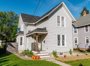 718 Oakland Ave, Waukesha, WI 53186