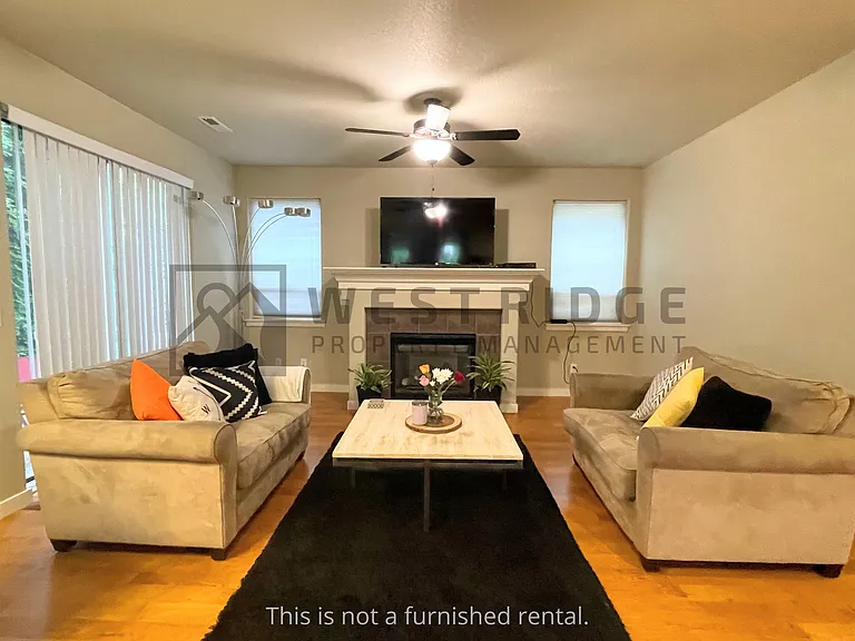 14037 SW Walnut Creek Way — Photo 3
