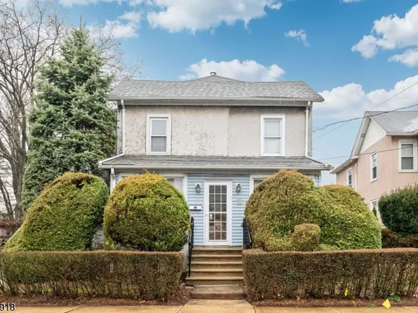 30 Walter Hammond Pl, Waldwick Boro, NJ 07463