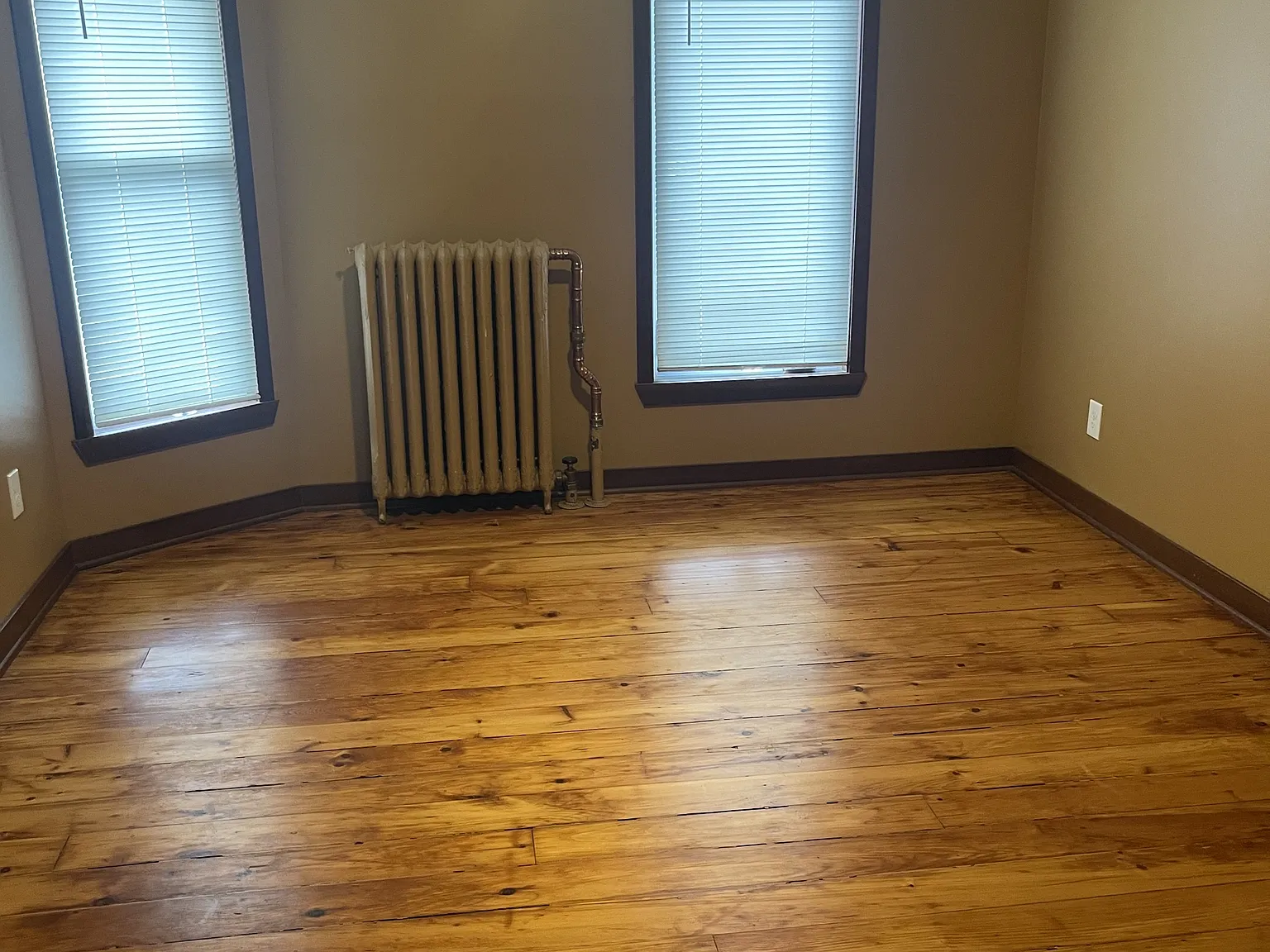 332 Maria Avenue - 2 — Photo 2