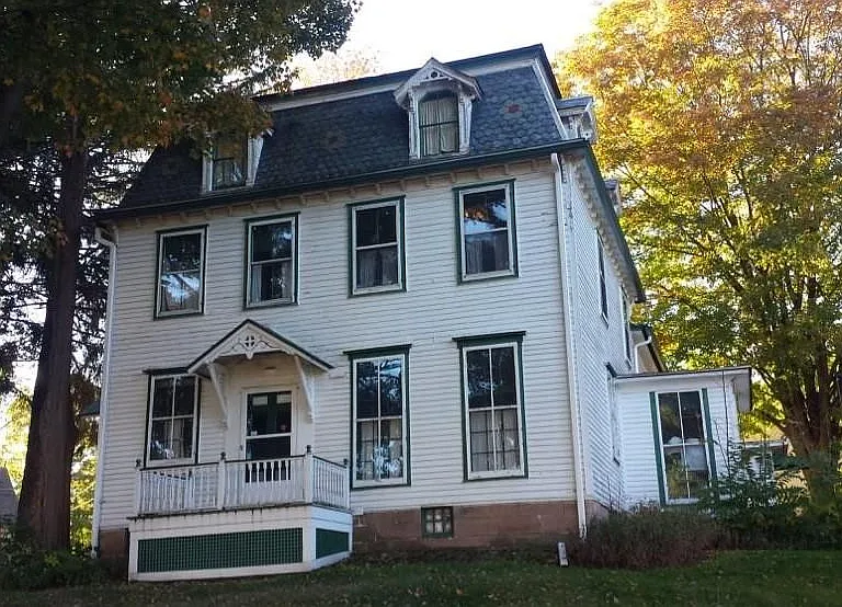 84 Main St — Photo 1