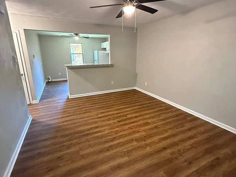 1350 Picadilly St #A — Photo 2