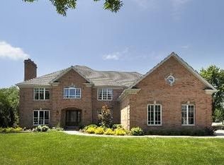 1213 E Brookwood Dr, Arlington Heights, IL