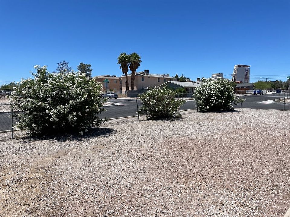 2nd image of 702 N 10th St #1