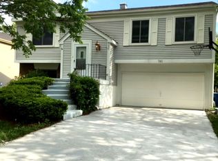 785 W Appletree Ln, Bartlett, IL 60103