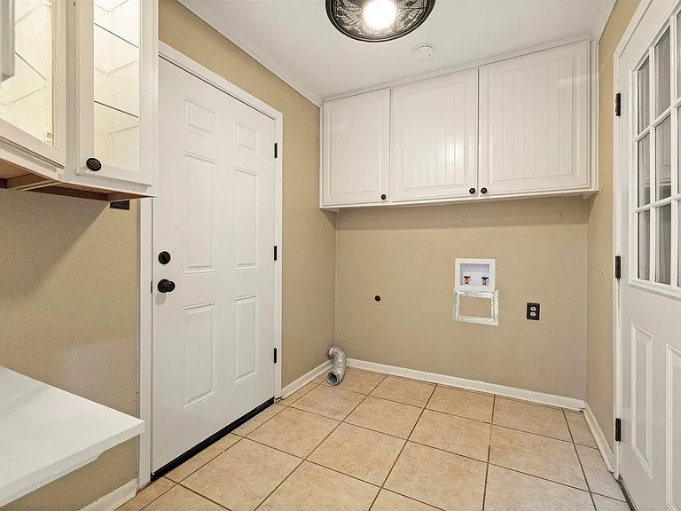 809 David Dr — Photo 14