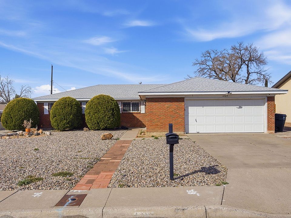 1st image of 4305 Andrew Dr NE