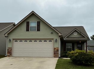 757 Bankston Dr, Boiling Springs, SC 29316