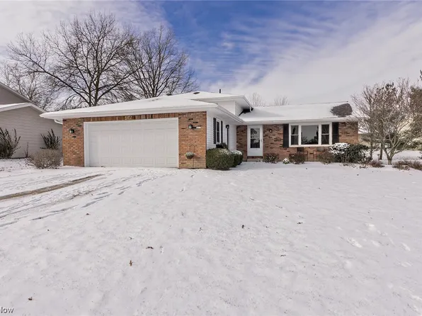 18152 N Inlet Dr, Strongsville, OH 44136