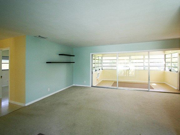 4th image of 3798 Lighthouse Dr