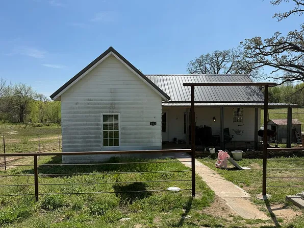 102 E Chautauqua St, Chautauqua, KS 67334