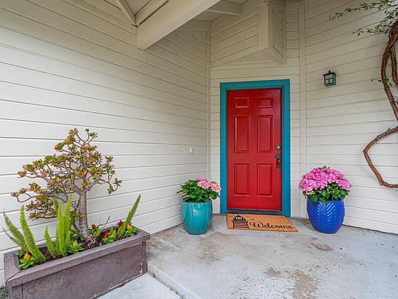 3rd image of 2205 Lagoon Ct
