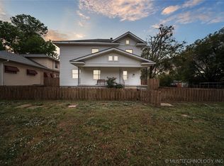 611 W Gentry St, Henryetta, OK 74437