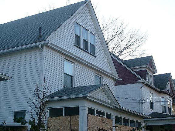 3rd image of 387 W Delason Ave