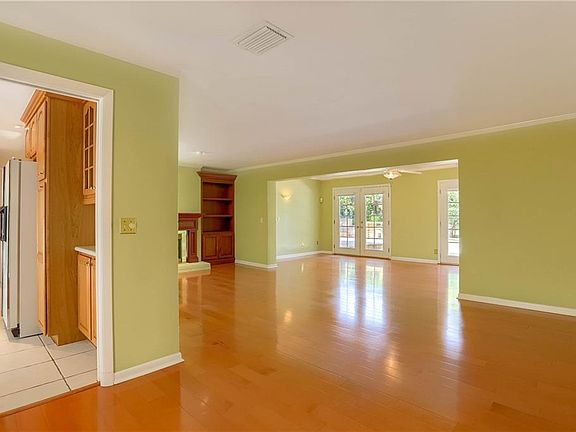 5th image of 3669 McKay Creek Dr