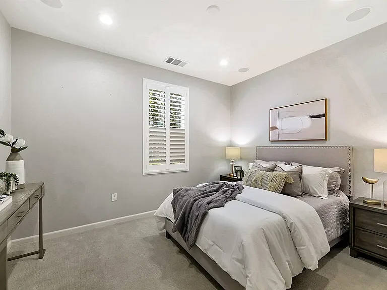 118 Selby Ln #7 — Photo 28