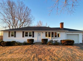 79 Kim Ln, Meriden, CT 06450
