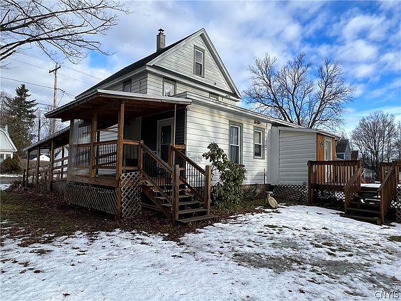 4th image of 187 Tompkins St