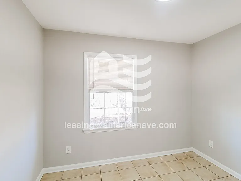 22470_011_wm_-_bedroom_13622021.jpg