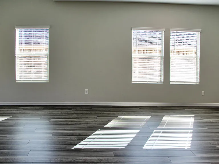 1602 Lannon Ln — Photo 6