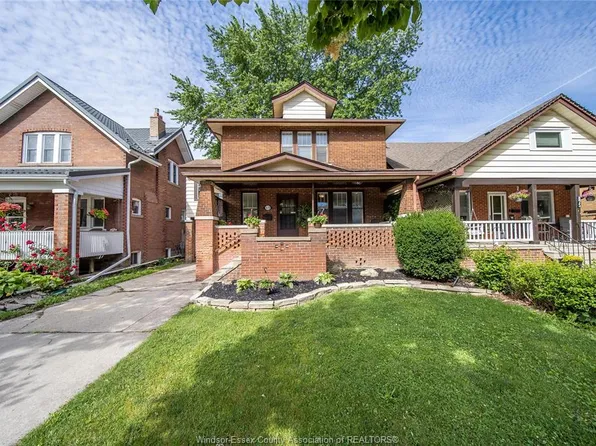 879 Dawson Rd, Windsor, ON N8Y 4A1