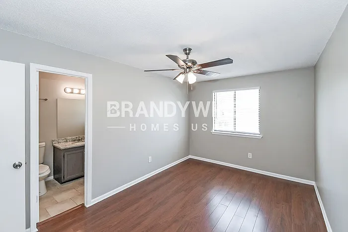 11251 Windtree Dr E — Photo 13