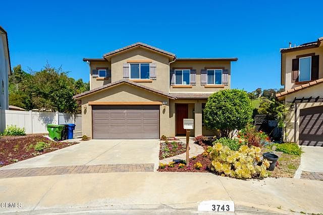 1st image of 3743 Hawley Ave
