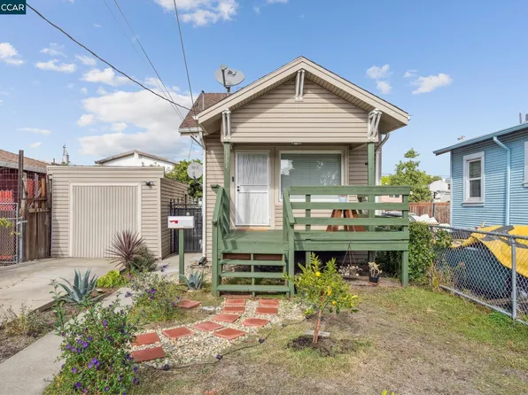 1121 104th Ave, Oakland, CA 94603