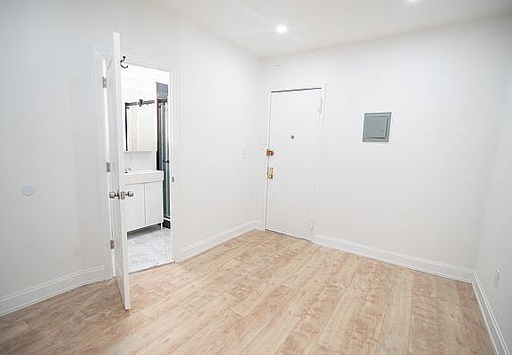 2nd image of 302 Mott St #9/17