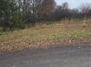 129 Woodcut Dr, Linn Valley, KS 66040