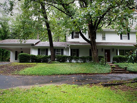 2nd image of 492 Glenwood Dr