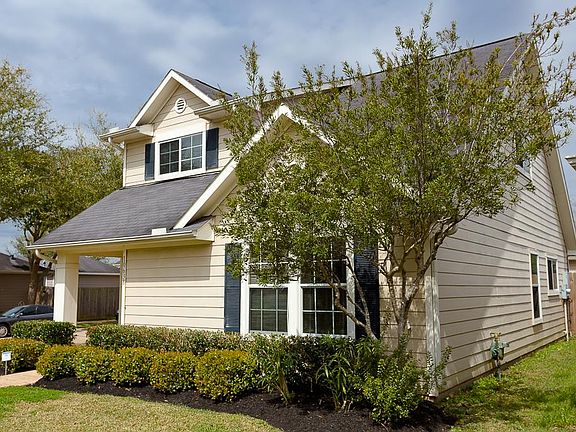 3rd image of 10638 Cobblecreek Way