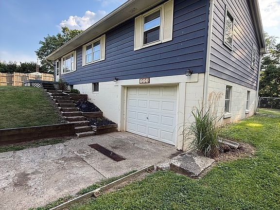 3rd image of 221 N Eugene Ave