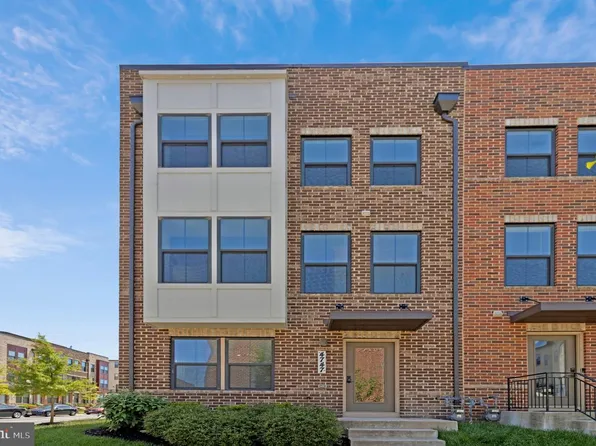 4747 Towne Park Rd, Suitland, MD 20746