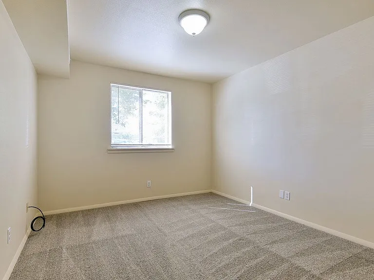 Old Monterey Apartments — Photo 76