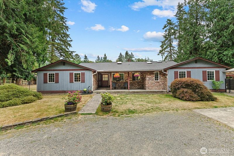 2nd image of 29832 Kent Black Diamond Road SE