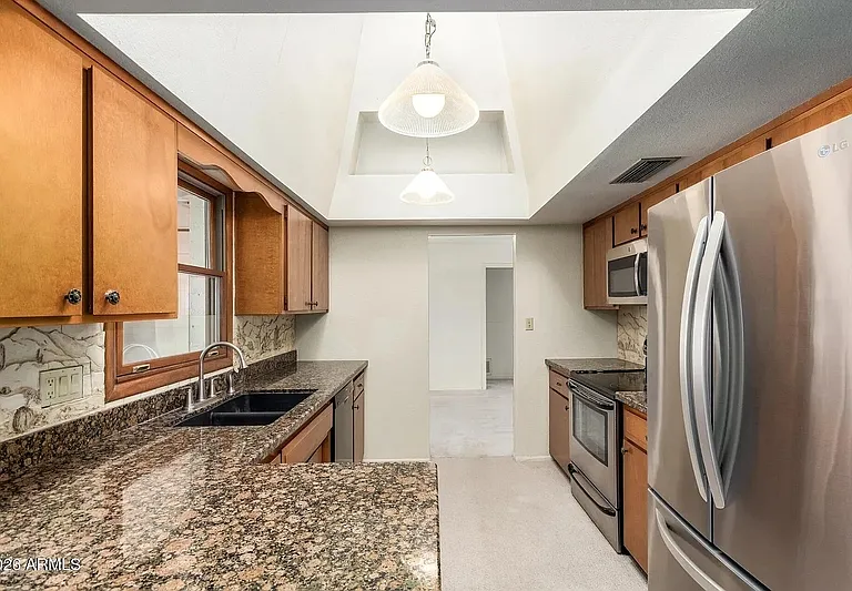 650 E Malibu Dr — Photo 25