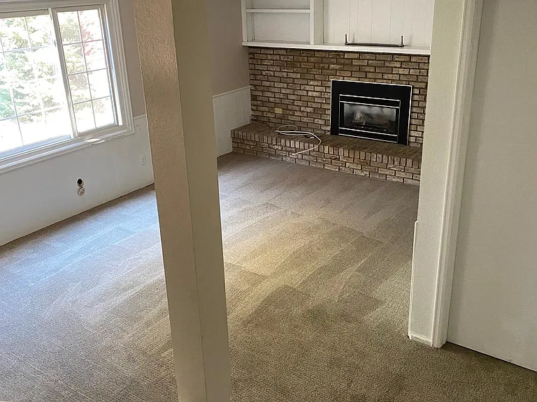 6927 S Poplar Way — Photo 6