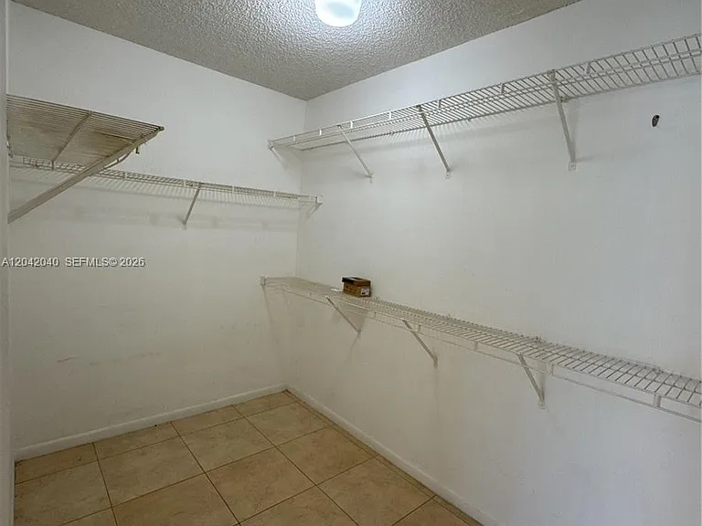 550 S Park Rd #188 — Photo 9