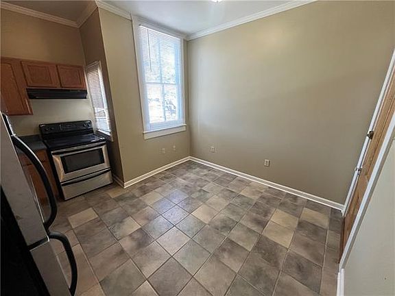 3rd image of 4838 Magazine St APT D