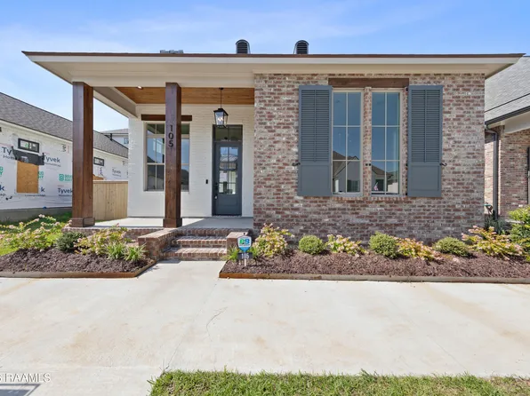 105 Hedgemoore Ct, Youngsville, LA 70592