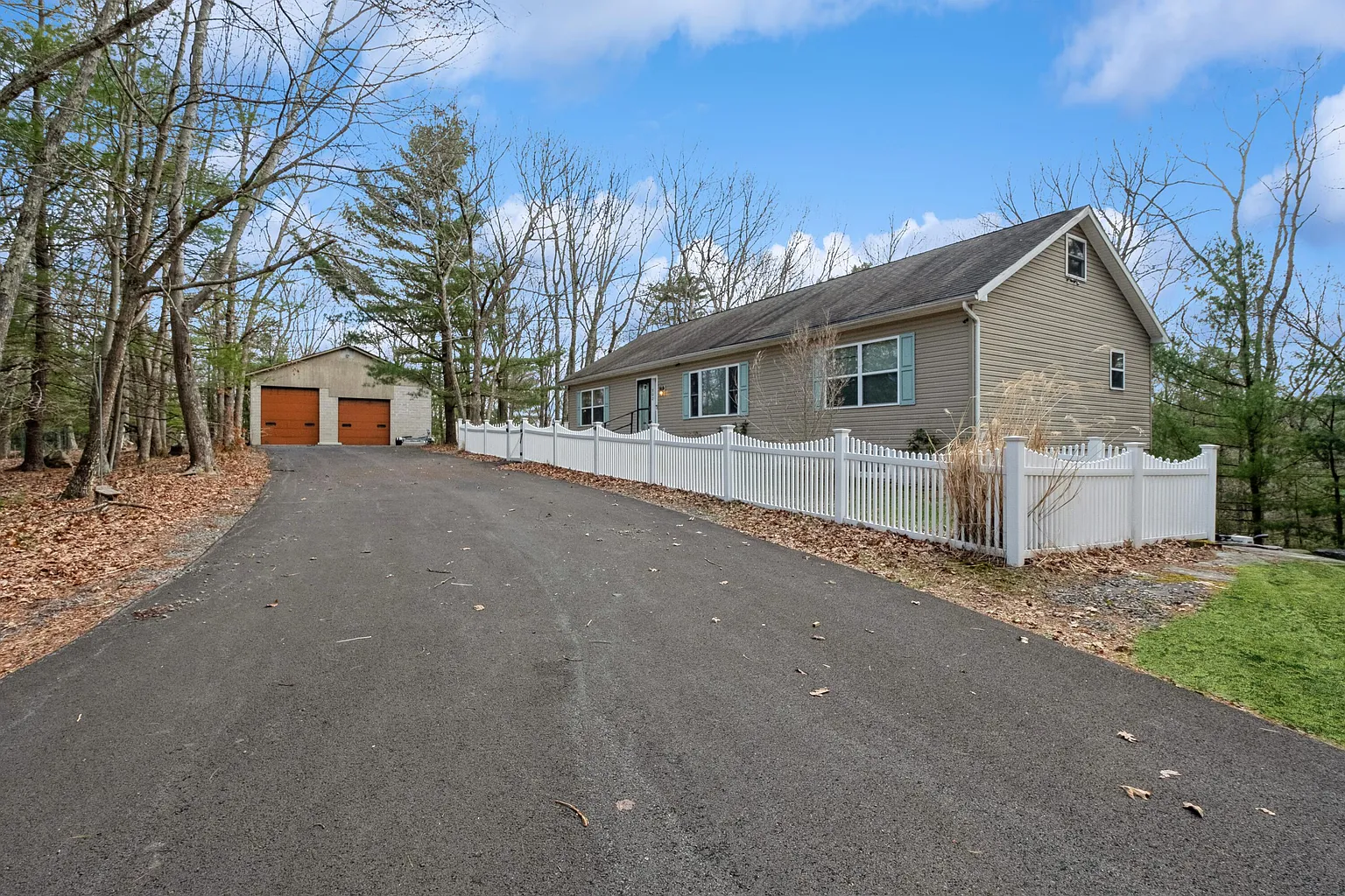 502 Wooddale Rd photo 1