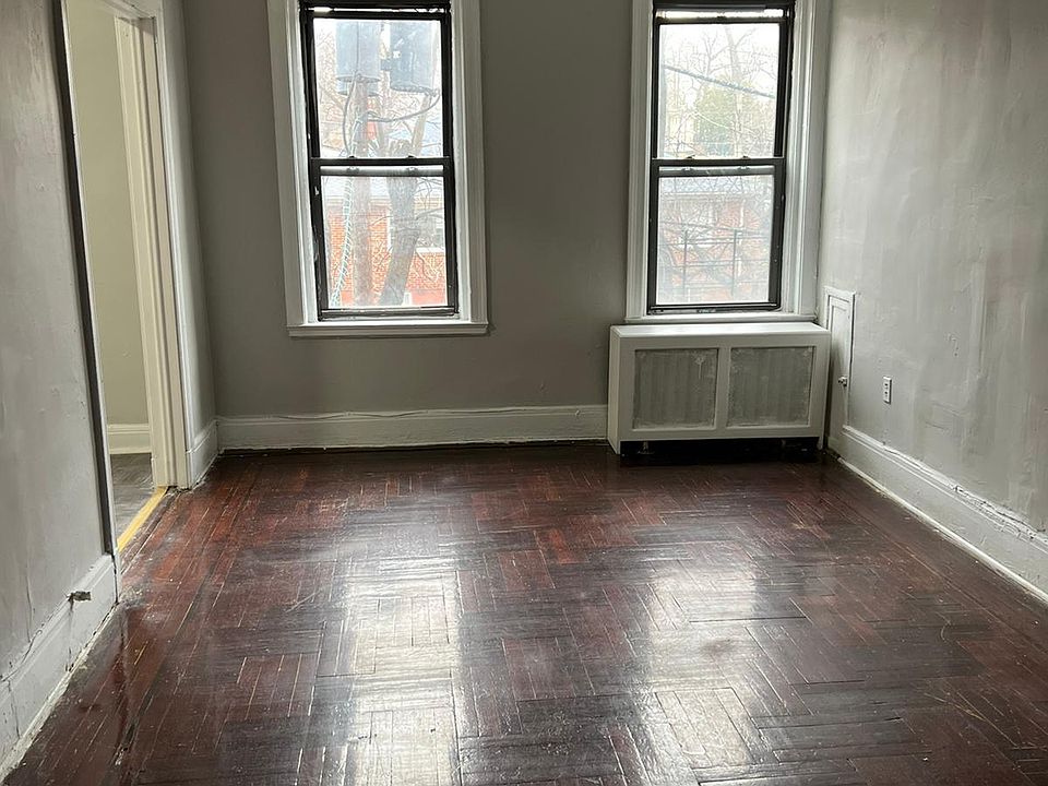 2nd image of 185 E 33rd St APT 34