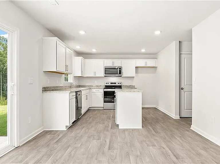 149 Preston Oaks Dr — Photo 3